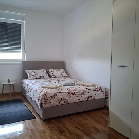 Lejlighed Zmaj Lux 2 *